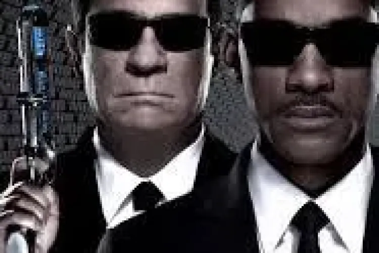 Un student îi acuză pe scenariștii filmului ”Men in Black III” de plagiat. Le cere daune de 2 miliarde