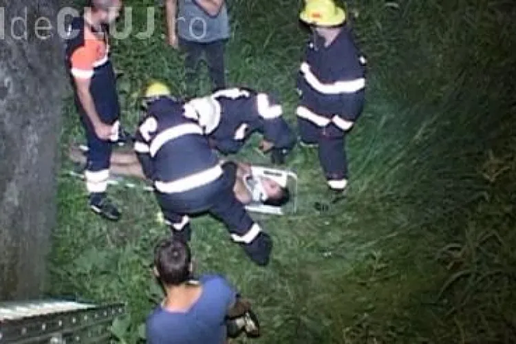 O tânără din Cluj a căzut de pe pod, după ce e ieșit din club - VIDEO