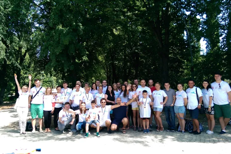 Swimathon Cluj 2014: 7.000 de lei adunați pentru tabăra copiilor dependenţi de dializă