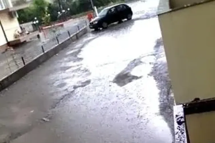 Cum arată Floreștiul după ploaie. Străzi aproape INUNDATE VIDEO