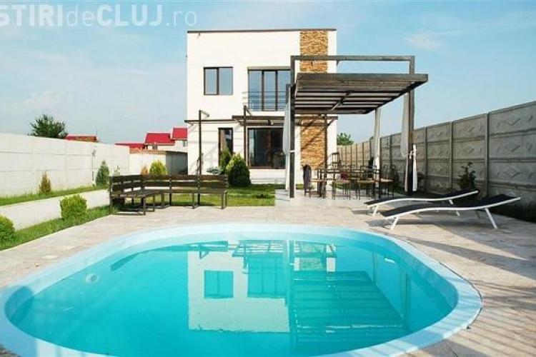 Cât costă la Cluj o VILĂ cu piscină la marginea orașului?