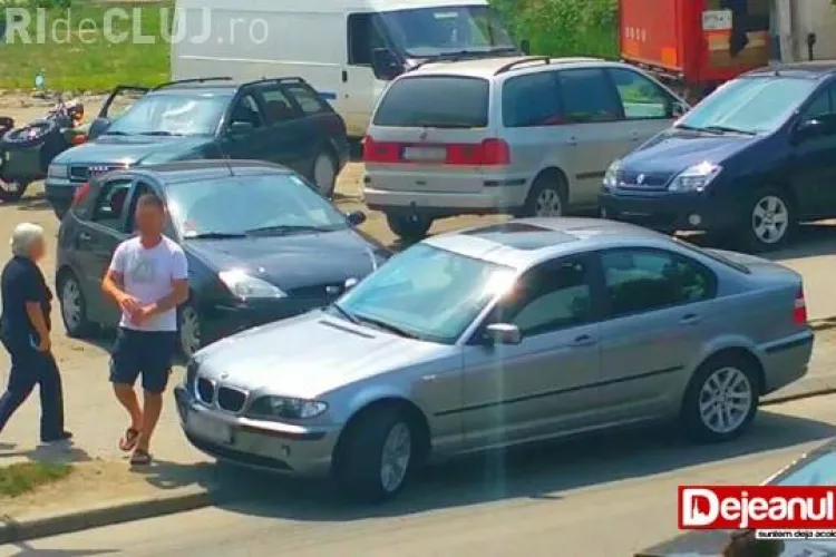 Cum se blochează o întreagă parcare cu BMW-ul la Dej FOTO
