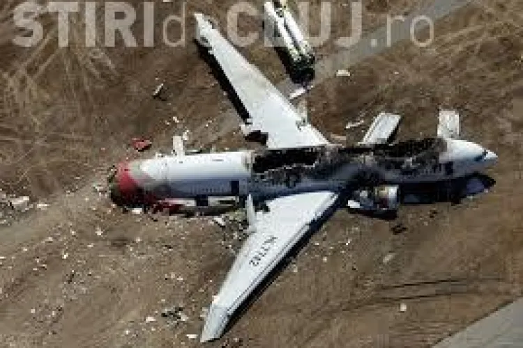 Avion cu 295 de pasageri la bord, PRĂBUŞIT în Ucraina. Toţi pasagerii au murit. O rachetă a doborât avionul! - VIDEO