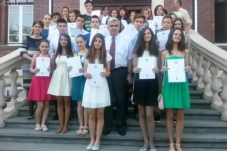 Elevii de ZECE de la BAC au povestit la Știri de Cluj LIVE ce planuri de viitor au - EMISIUNEA ÎNREGISTRATĂ