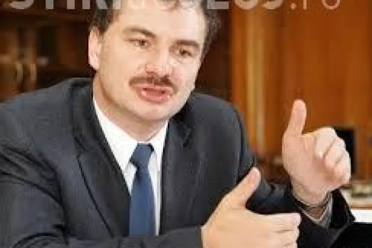 Miclea, fostul ministru al Educației, susține că în liceu trebuie să se intre cu minim CINCI