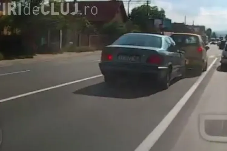 Șoferul unui Matiz a făcut RALIU prin Florești și a fost lovit de un BMW. Accidentul a fost filmat - VIDEO