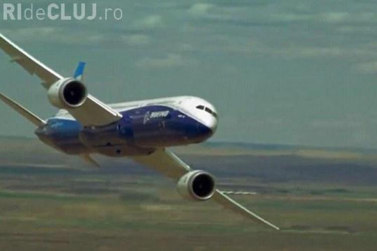 CLIPUL ZILEI: Cascadorii impresionante cu un Boeing Dreamliner VIDEO