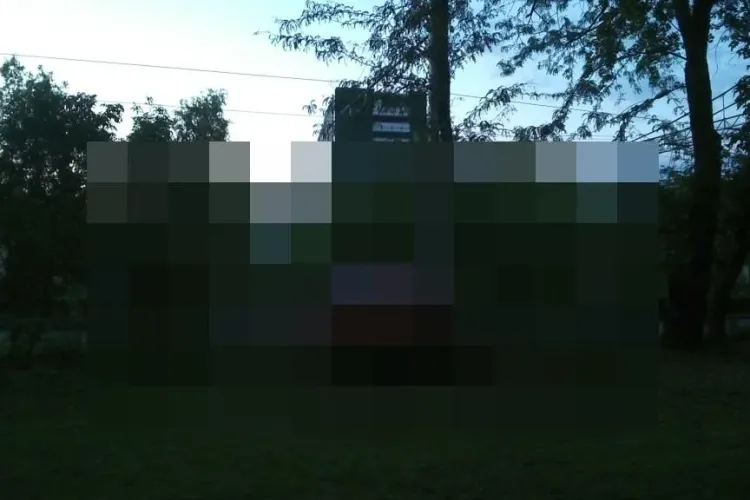 Un Matiz s-a lovit de un stâlp pe Splaiul Independenței, lângă Parcul Central - FOTO