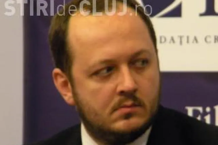 Papahagi și-a dat demisia din PMP și o acuză pe Udrea că este ”un produs periculos”