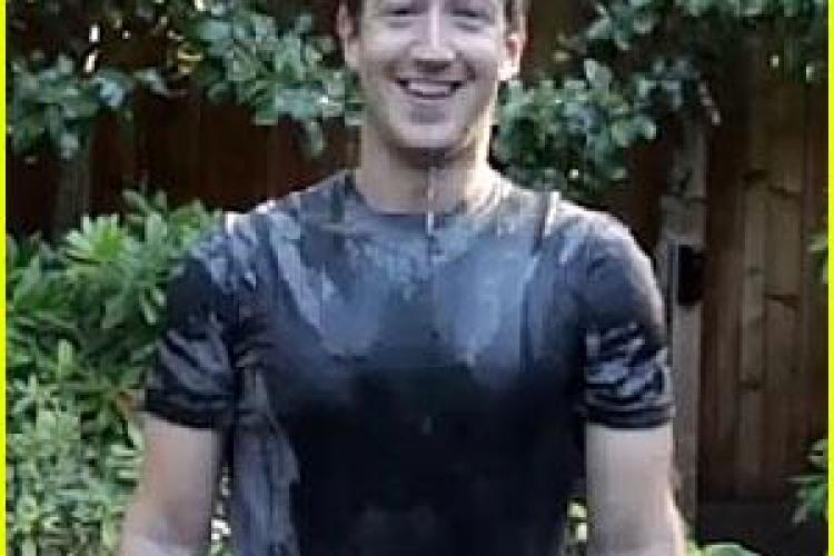 Fondatorul Facebook s-a udat pentru o cauză nobilă. L-a provocat și pe Bill Gates să facă la fel VIDEO