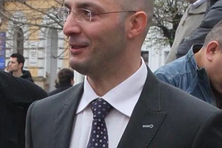 Seful SIPI Cluj pomenit in dosarul Uioreanu. Primea ”teme de casă” de la Răzvan Pop, omul lui Uioreanu - INTERCEPTĂRI