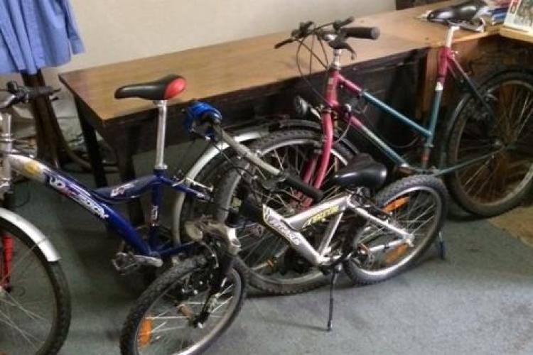 Hoț de biciclete reținut pentru 24 ore la Cluj. A fost prins în flagrant