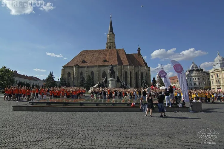 Cluj - 650 de tineri au organizat un FLASH MOB pentru Capitala Europeana a Tineretului - VIDEO