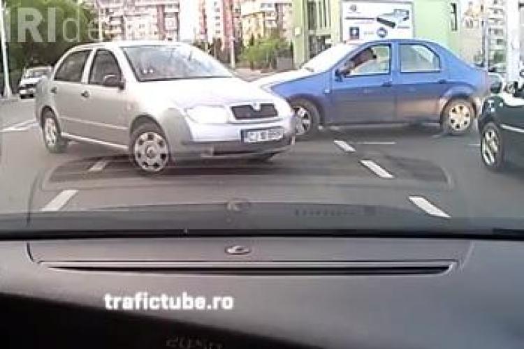 Așa se blochează o intersecție la Cluj! Scenă tot mai des întâlnită în trafic - VIDEO