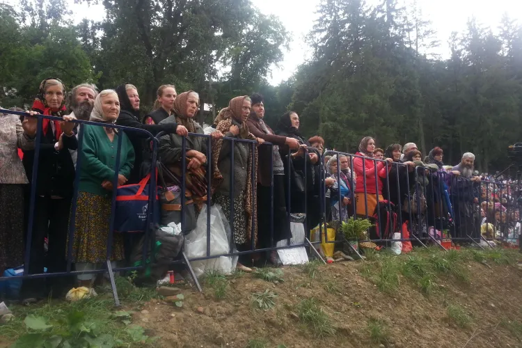 Premierul Ponta așteptat la Nicula. Vine să se roage la Icoana făcătoare de Minuni