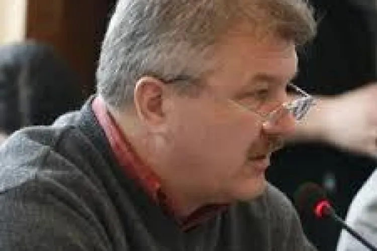 Un consilier cere o DEMISIE a tuturor de la Consiliul Județean și Aeroportul Cluj: Așa scăpăm de emblemă de Consiliu Județean corupt