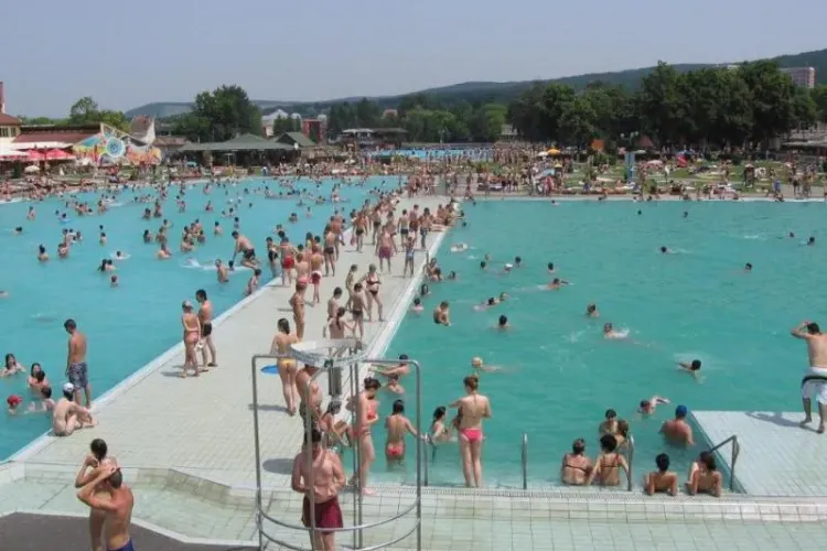 A murit înecat la ștrandul Weekend din Târgu Mureș! A băut şapte beri cu prietenii