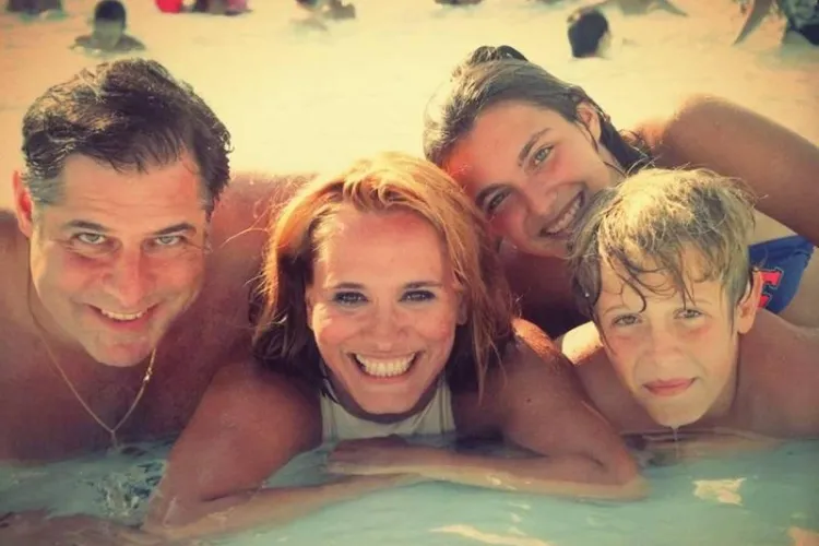 Andreea Esca are o familie foarte frumoasă! IMAGINI DE COLECȚIE