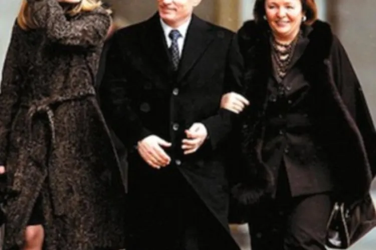 Un primar din Olanda a cerut expulzarea fiicei lui PUTIN