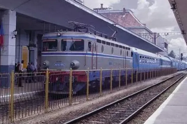 CFR Călători anunță că face reduceri de preț pentru elevi și studenți