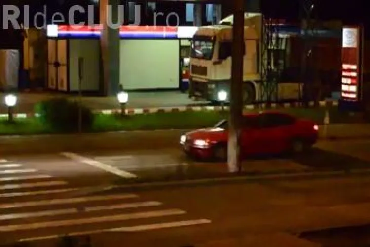Limitatorul de viteză, ”rampă de lansare” pentru șoferii clujeni. Cum își rup mașinile în Gheorgheni VIDEO