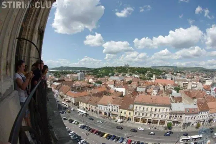 Turnul Bisericii Sfântul Mihail poate fi vizitat zilnic. Este deschis numai câteva zile - FOTO