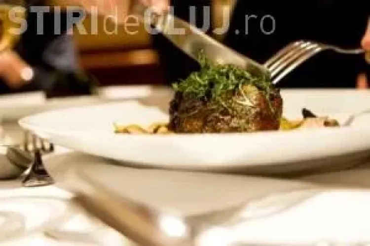 De ce mănânci în exces la restaurant! Ce trucuri folosesc patronii restaurantelor