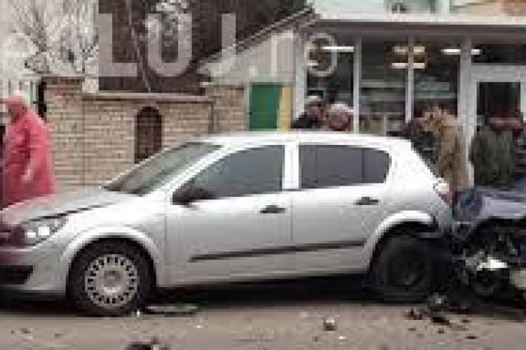 Accident pe Calea Mănăștur! Trei mașini s-au ciocnit din cauza unui șofer