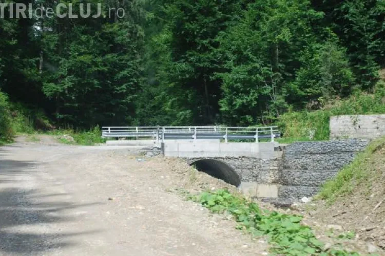 Pe drumul IC - Ponor ”jaful” e uriaș! S-au folosit betoane de 10 ori mai ieftine la prețuri de 10 ori mai mari