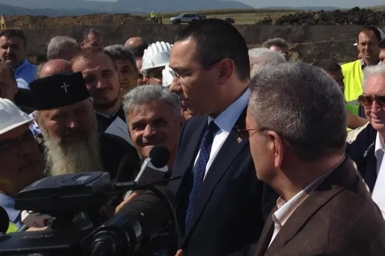 Victor Ponta a venit la Cluj să inspecteze Autostrada Transilvania. Ce a spus premierul FOTO