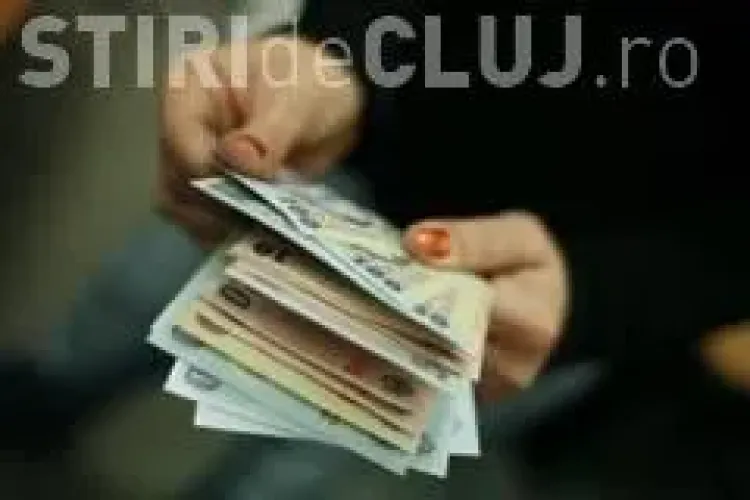 Hoață prinsă după ce a furat 12.000 de lei din locuința unui clujean. Proprietarul a lăsat ușa deschisă