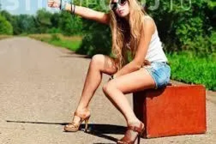 S-a schimbat Codul Rutier! Amenzi URIAȘE pentru cei care iau autostopiști