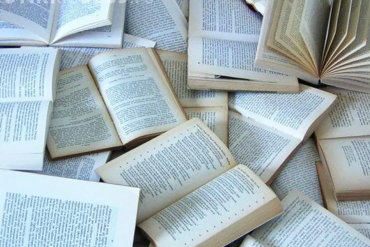 Colectare de carte in Piata Muzeului, vineri de la ora 10.00