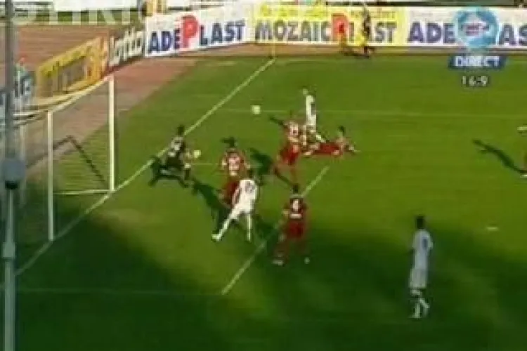 Delgado trage paralel cu linia portii. Ratare uriasa! U Cluj - CFR Cluj - VIDEO