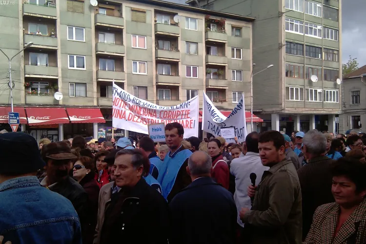 Peste 500 de sindicalisti de la Cartel Alfa au protestat in Piata Lucian Blaga din Cluj-Napoca VIDEO