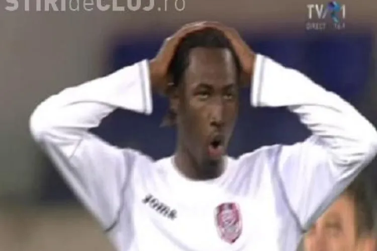 Traore la un pas sa inscrie! Mingea loveste bara pentru a doua oara - VIDEO