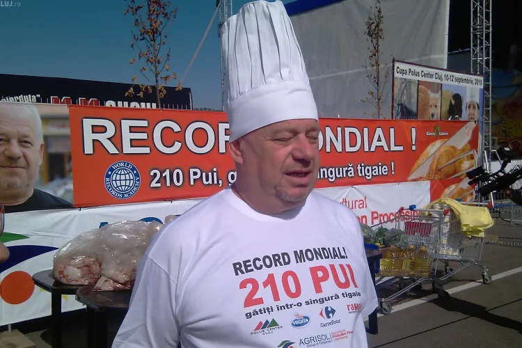 210 pui prajiti pentru un Record Mondial, la Campionatul International de Gatit in Aer Liber de la Cluj! VEZI AICI cum arata tigaia gigant! GALERIE FOTO