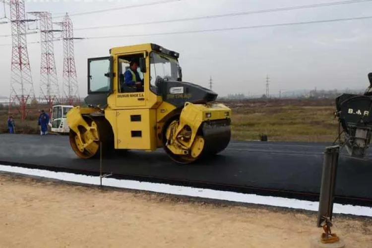 Centura orasului Huedin va avea 10 kilometri: "Pentru oras nu stiu daca e foarte buna, pentru ca nu va mai opri nimeni", crede primarul