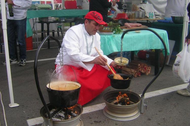 Regal culinar la Cluj, la Campionatul International de Gatit in Aer Liber-GALERIE FOTO