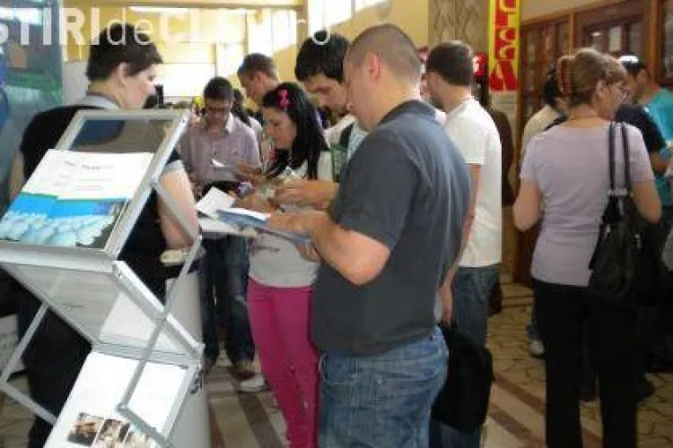 600 de locuri de munca oferite la Bursa Absolventilor. Se cauta angajati cu studii medii