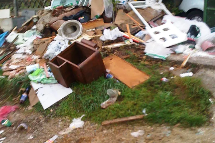 Rampa de gunoi pe aleea Slanic. Firma Bratner-Veres reclamata ca nu isi face treaba