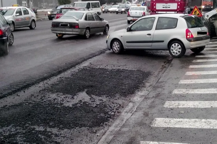 PSD Cluj îl atacă pe Boc: Soluționarea blocajului din traficul clujean este o prioritate, nu campania Elenei Udrea FOTO