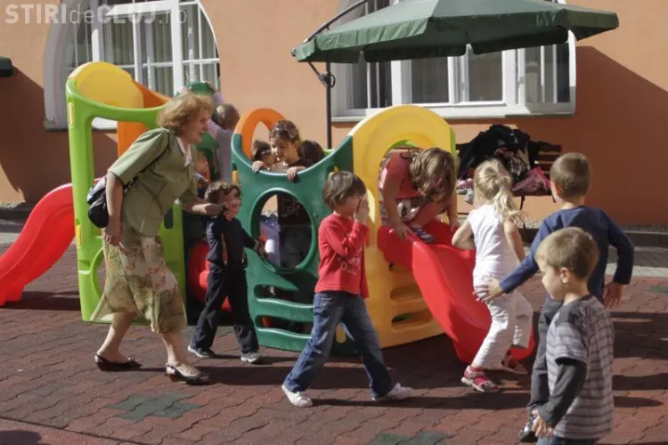 Părinții cer locuri de parcare pe Moților, în zona creșelor: Suntem amendați constant