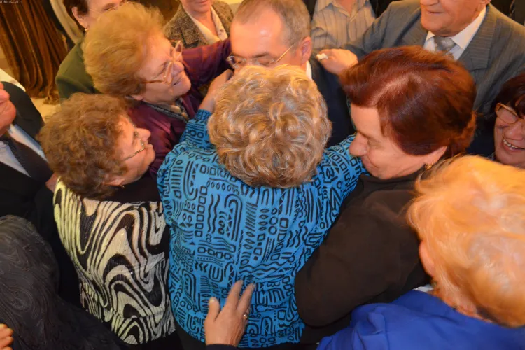 Boc primit ca un rege la Ziua Pensionarilor: ”Sunteți cel mai iubit dintre ardeleni” - VIDEO și FOTO