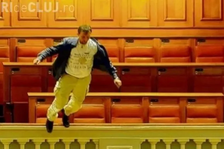 Adrian Sobaru, eroul din 2010, avea BUTELII de GAZ în mașina cu care a intrat în gardul Guvernului