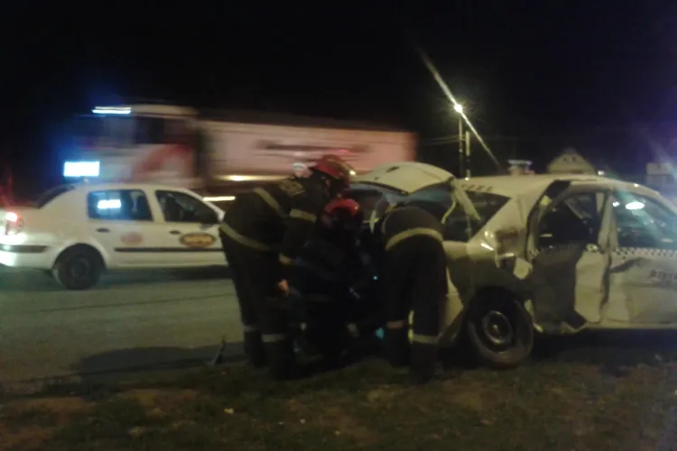Accident GRAV pe Corneliu Coposu! Un TAXI a făcut PRAF DOUĂ mașini - FOTO și VIDEO