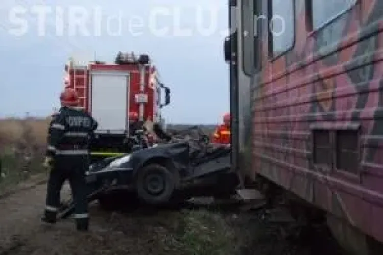Șofer clujean lovit de tren în Sălaj! Trei persoane au fost rănite
