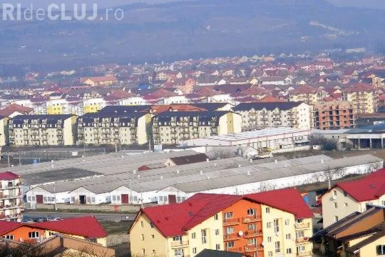 Floreștenii au adunat semnături pentru a închide ferma de pui