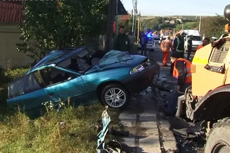 Accident TERIBIL în Feleac! Trei mașini implicate și multiple victime