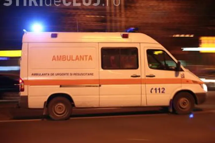 Ce se întâmplă cu o Ambulanță când lovește pragurile de sol URIAȘE de la Cluj? - VIDEO